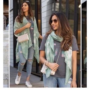 NWT Grace & Lace Spring Tye Dye Kimono In Sage